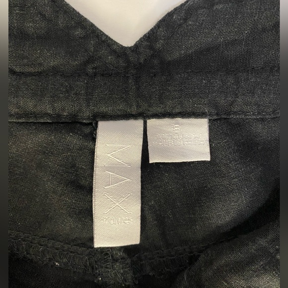 Max Rave Linen Shorts - Picture 7 of 13